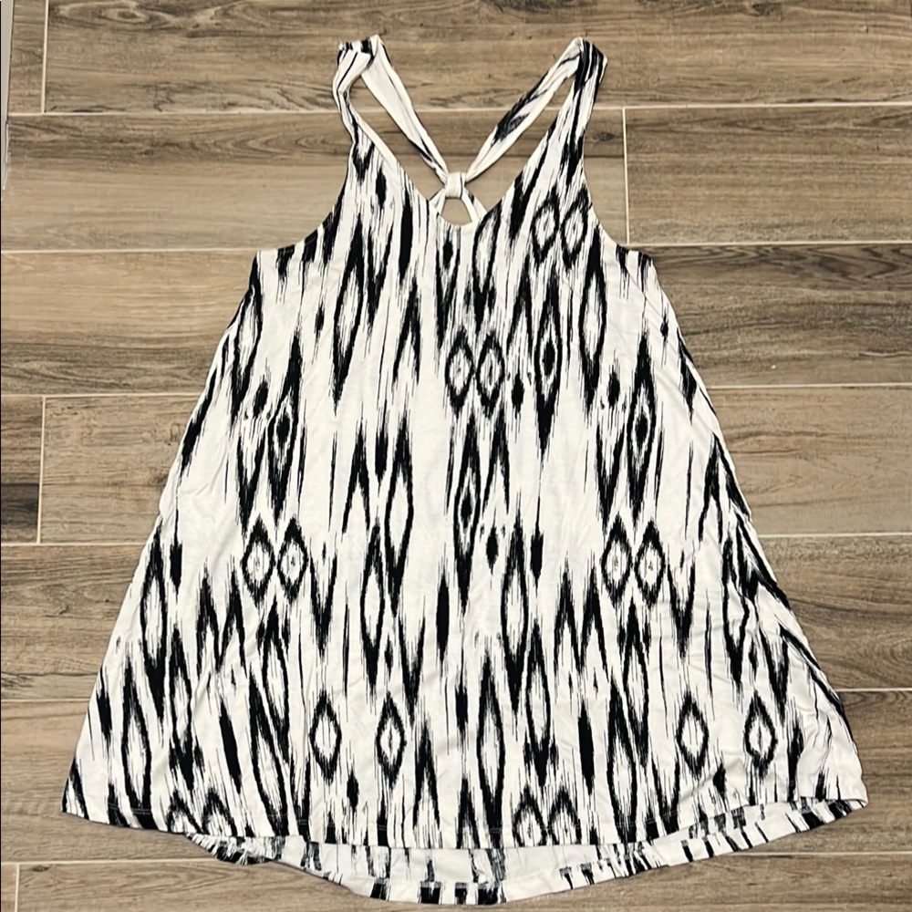 H&M Black and White Patterned Tunic